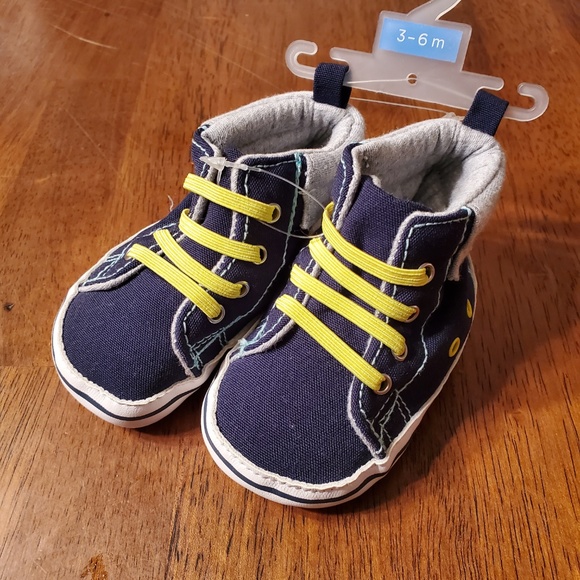 3-6 Month - Child of Mine by Carters - Baby Shoes - Picture 2 of 6